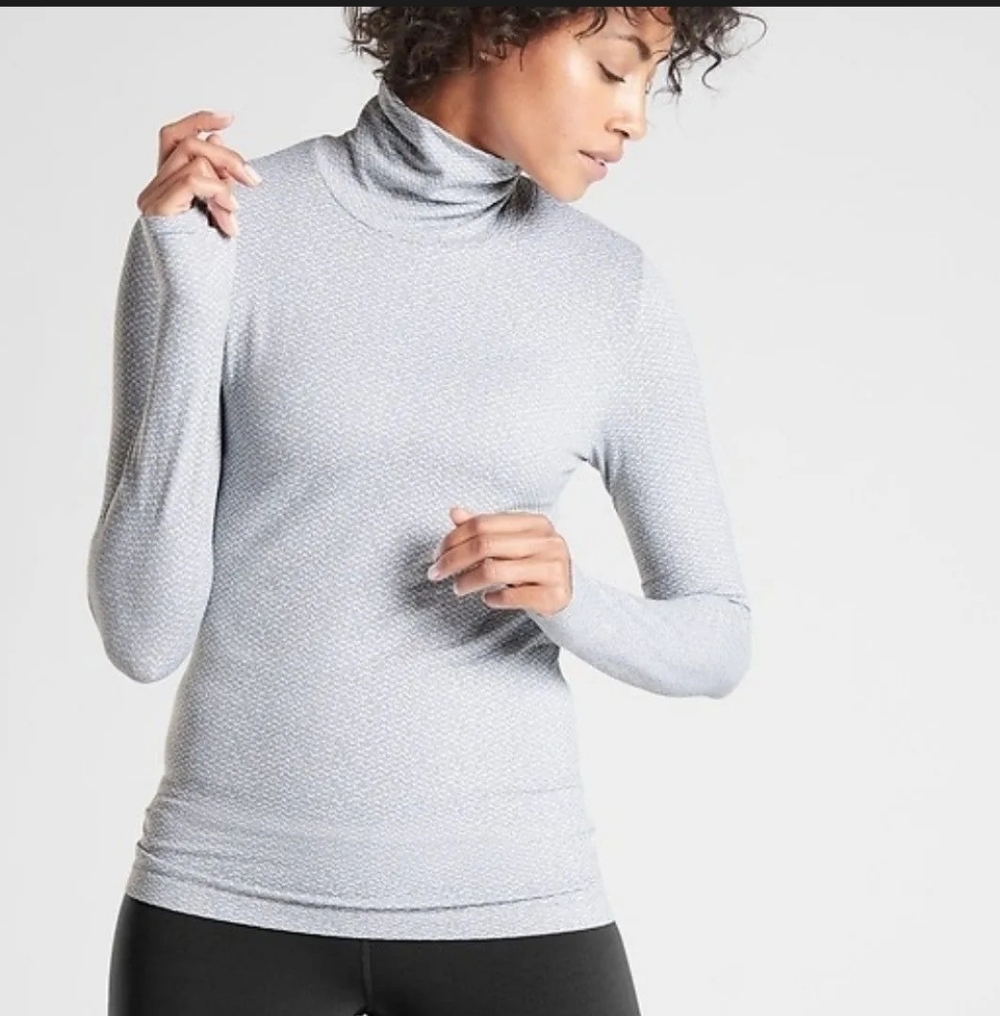 Athleta Flurry Peak Women's Gray Turtleneck Sweater